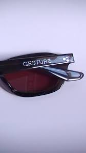 GESTURE SUNGLASSES