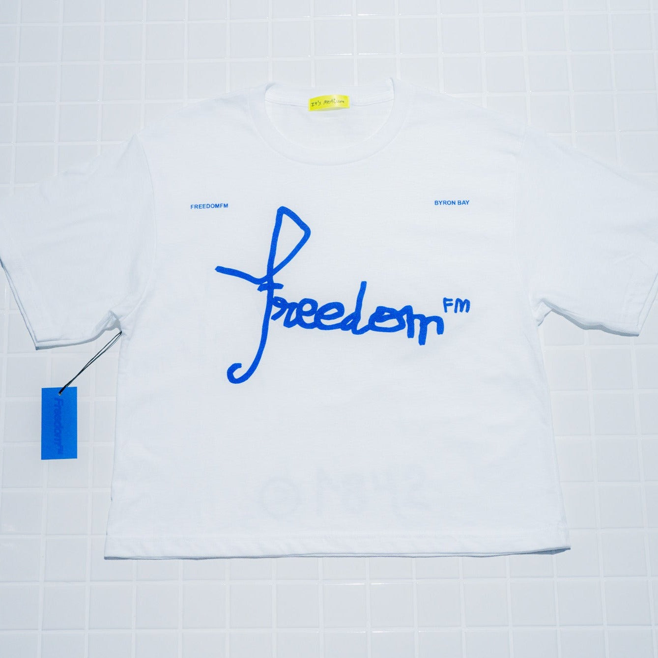 CLASSIC LOGO CROP TOP - LIGHT TEE - WHITE