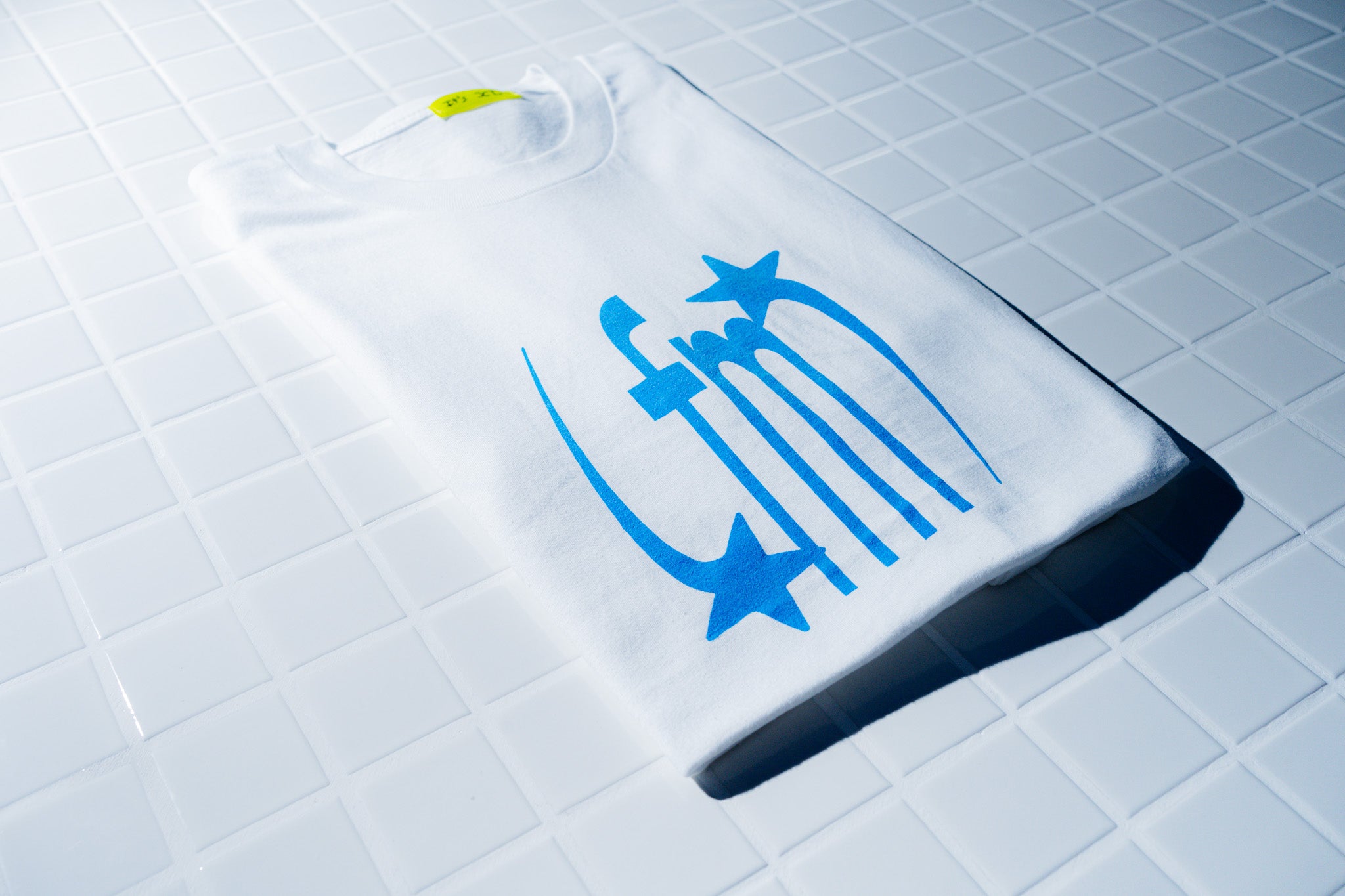 STAR LOGO LIGHT TEE - WHITE