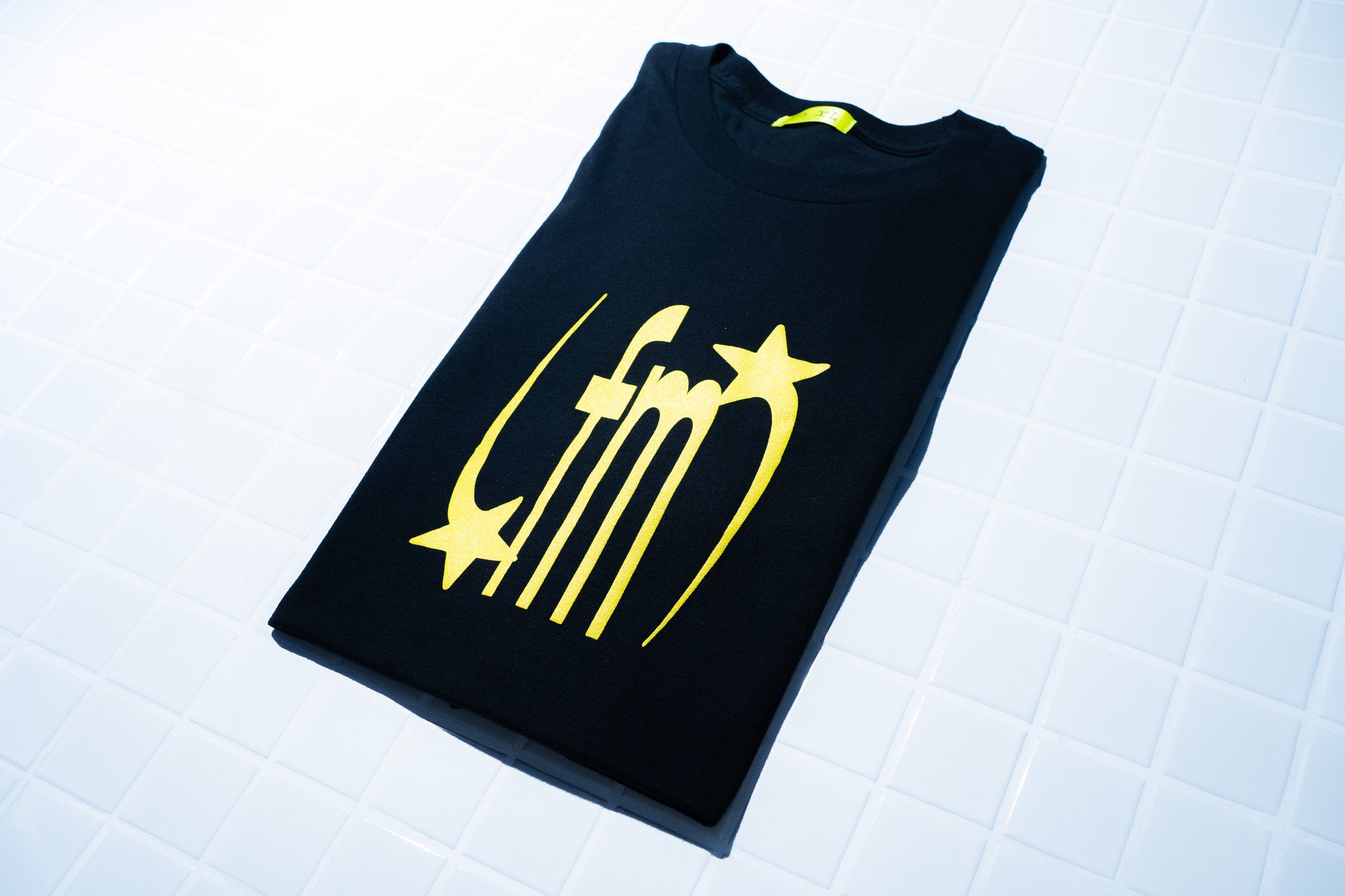 STAR LOGO LIGHT TEE - BLACK