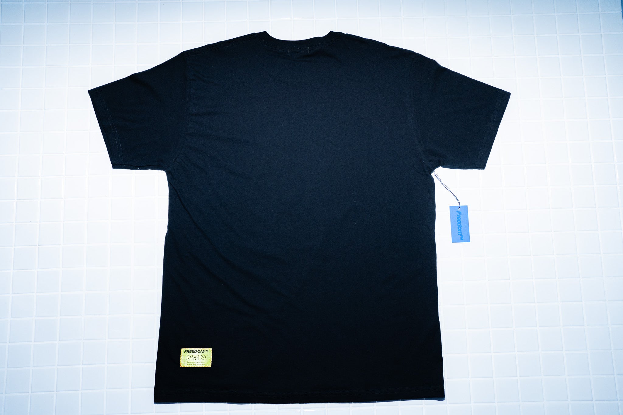 STAR LOGO LIGHT TEE - BLACK