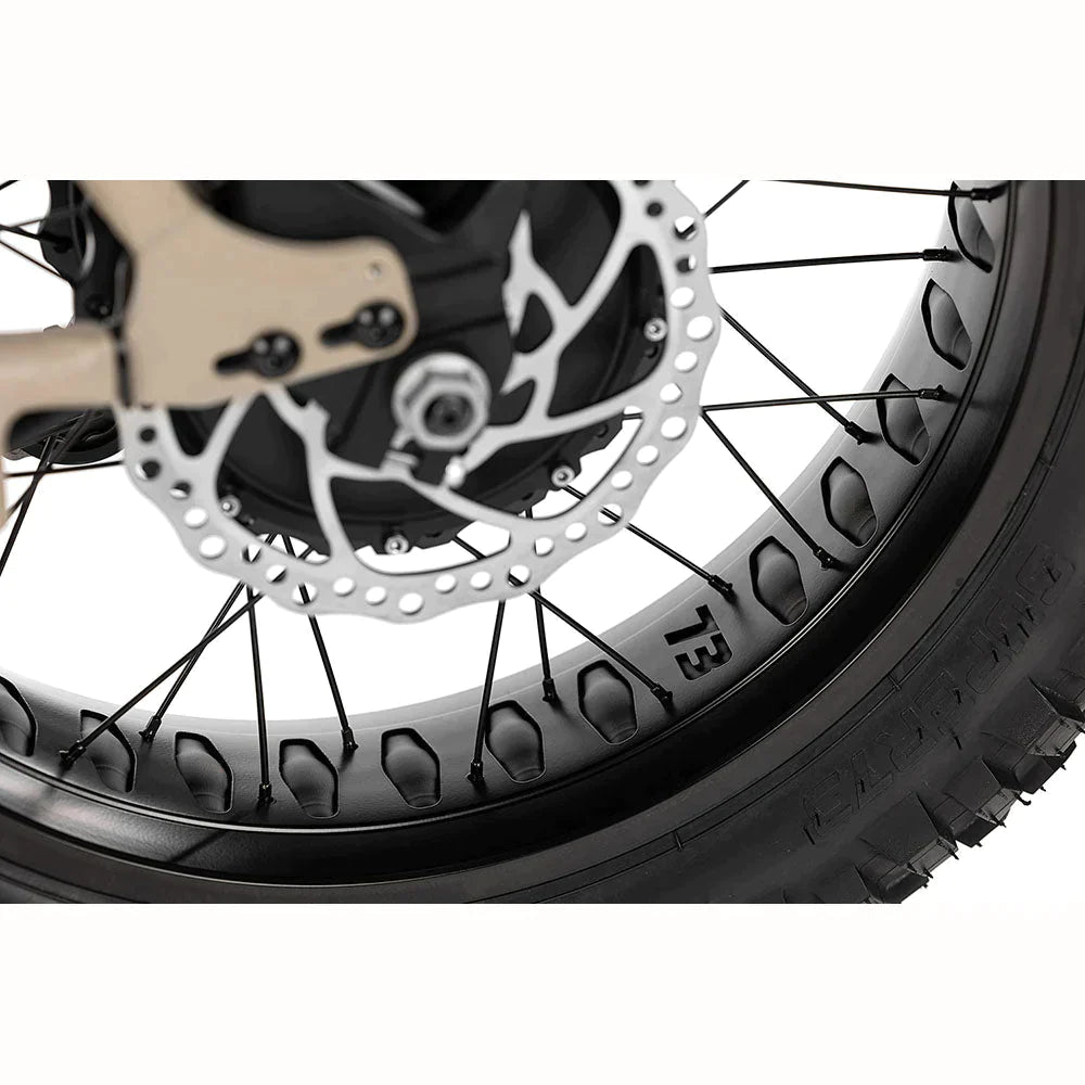 FREEDOM FM - SUPER73 RXE - SAND - DUAL SUSPENSION - 2000 WATT