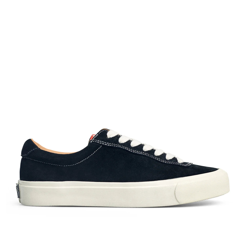LAST RESORT AB VM001 Black/White BYRON BAY FREEDOMFM
