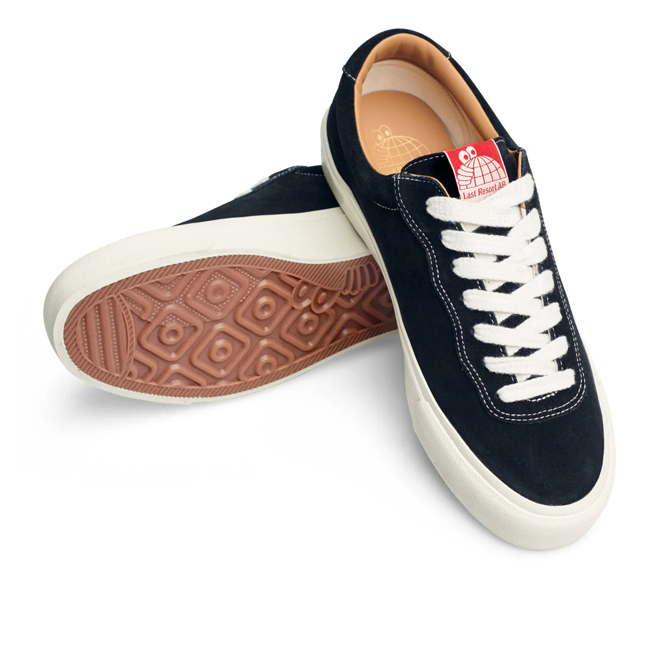 LAST RESORT AB VM001 Black/White BYRON BAY FREEDOMFM