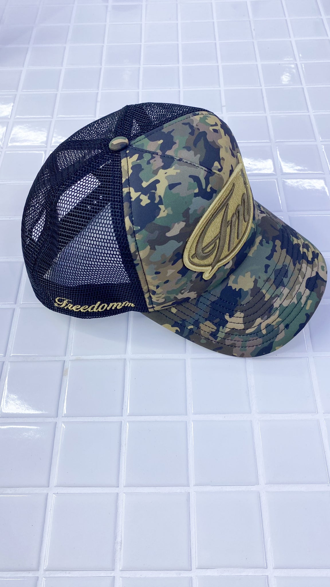 Camo trucker hat - Freedom FM